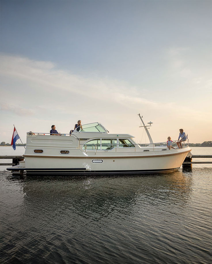 Linssen 35 Plauer See Yachtcharter Schröder - Bootsurlaub Plau