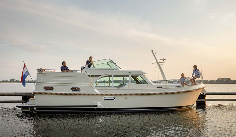 Linssen 35 Plauer See Yachtcharter Schröder - Bootsurlaub Plau